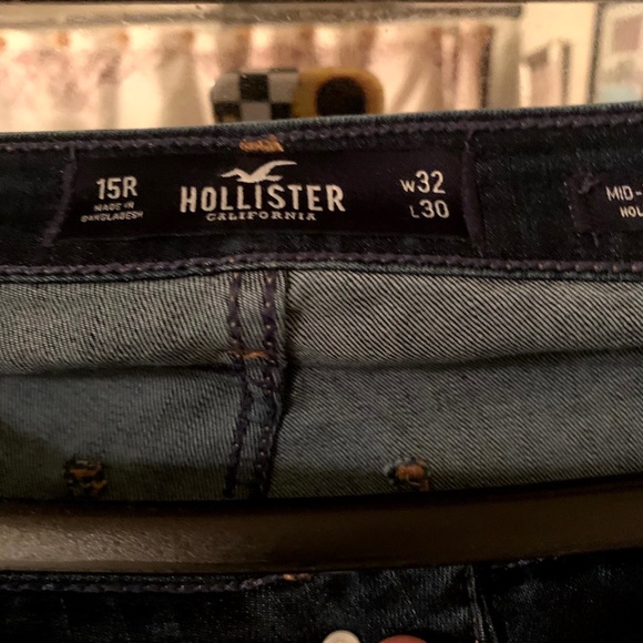 Hollister Jeans - Picture 3 of 3